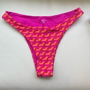 Monday Swimwear Tamara Bottom Fuchsia Geo Medium